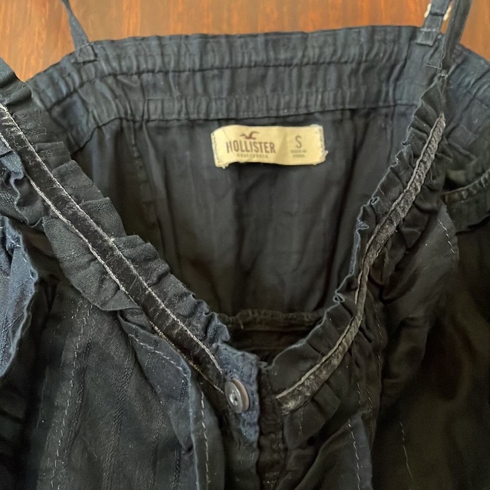 Hollister Navy Spaghetti Strap Ruffle Cinched Peplum Tank - Picture 4 of 4